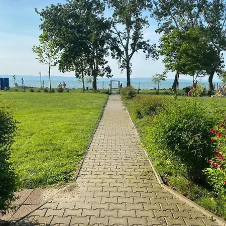 Beachfront Lux 007 Апартаменты Шиофок